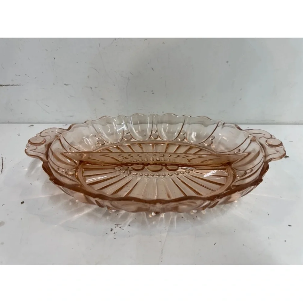 Anchor Hocking Pink Glass Oval Platter - Picture 5 of 5